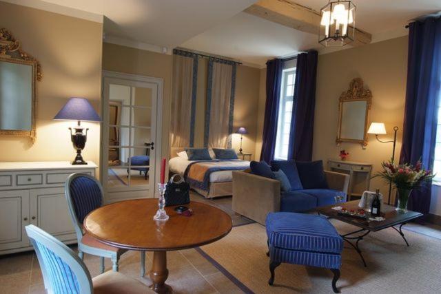 Chateau D'Augerville Golf & Spa Resort Exteriör bild